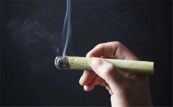 艾灸的順序和注意事項(xiàng)！